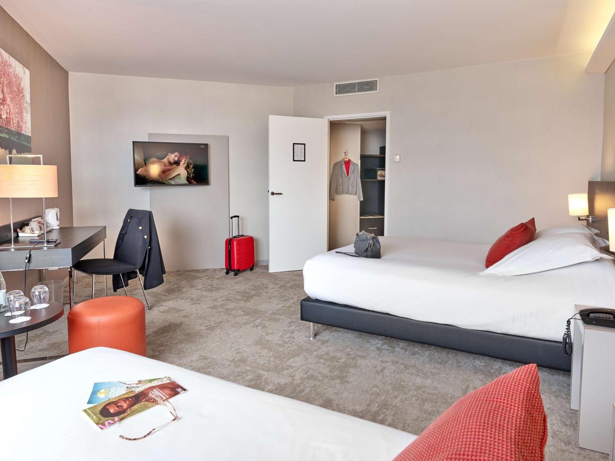 Best Western Plus Metz Technopole Exteriör bild